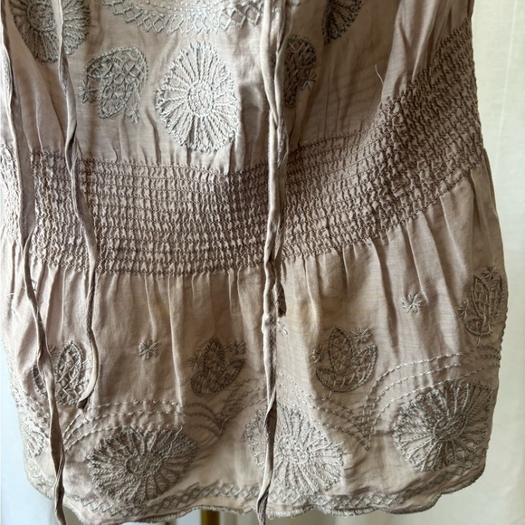 Metropark Light Beige Ruffle Top - Picture 6 of 11